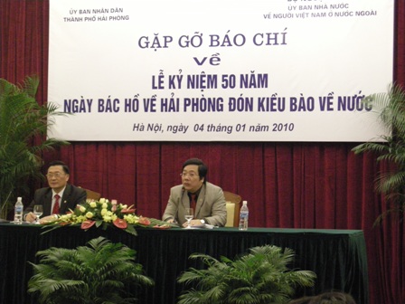Họp báo về Lễ kỷ niệm 50 năm ngày Bác Hồ về Hải Phòng đón kiều bào về nước